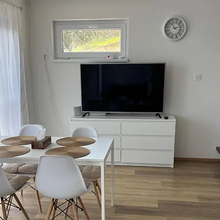 Duna Panorama Vendeghaz בית נופש